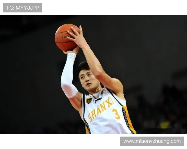 媒体人发声祝愿凡博早日康复归队助力北京冲击冠军